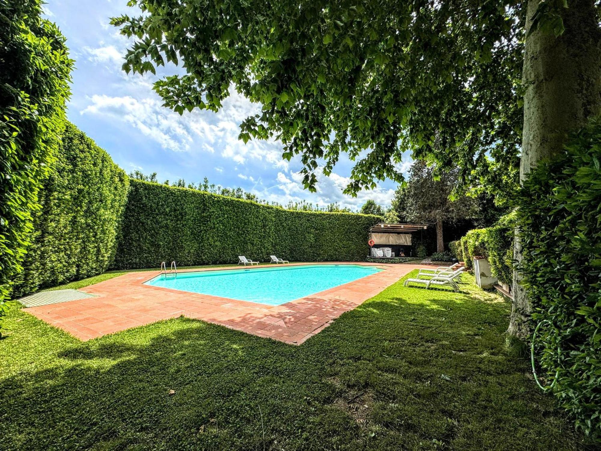 Residence Villa La Fornacina Инчиза-ин-Валь-д'Арно Экстерьер фото